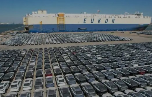 超4000輛汽車(chē)發(fā)往海外 天津港創(chuàng  )單船外貿出口商品車(chē)新紀錄