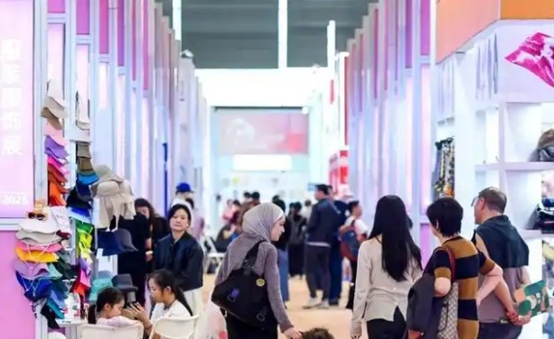聚集76家河北外貿企業(yè) “新春開(kāi)年第一展”透露了什么信息