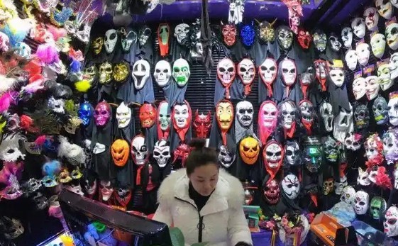 關(guān)稅解凍催生“搶艙熱”，外貿企業(yè)開(kāi)始搶灘90天窗口期